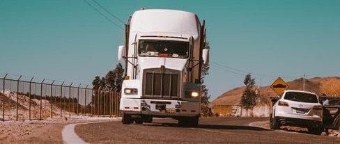 How to find a reliable company for auto transporting?